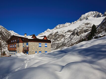 Trekking al Rifugio Pio Geminiani