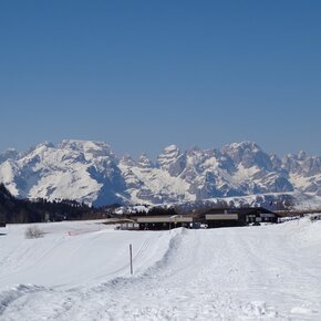 il Centro Fondo con le Dolomiti di Brenta sullo sfondo | © APT Trento 