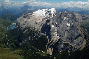 Canazei - Passo Fedaia - Passo Pordoi - Canazei - ©Archivio APT Val di Fassa | © APT Val di Fassa