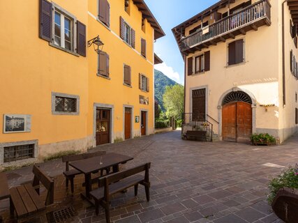 Valle di Ledro - Pieve di Ledro - Museo del Laboratorio Farmaceutico Foletto