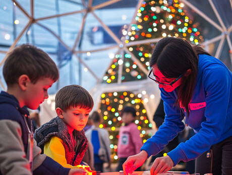 Play with Light - Christmas of Science at Le Albere Quarter - MUSE