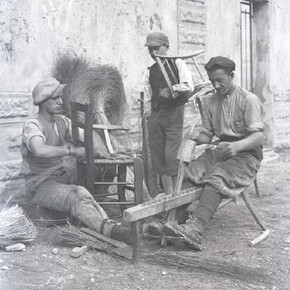 Providing for needs. History of a laudable institution - Fondazione Trentina per il Volontariato Sociale