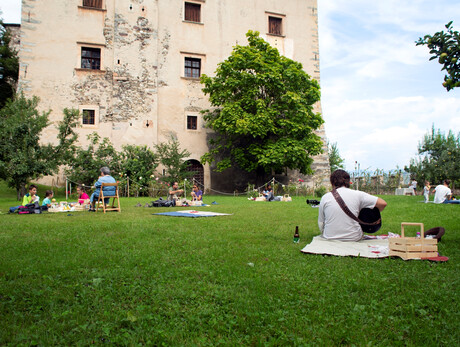 Guided tour of Castel Nanno and a picnic in its gardens