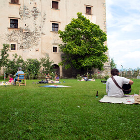 Guided tour of Castel Nanno and a picnic in its gardens