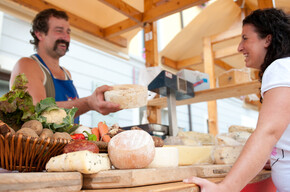 The Farmer’s Market in Cogolo