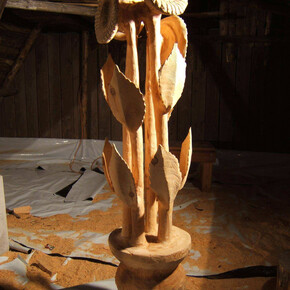 Encontrarte: wood sculptor