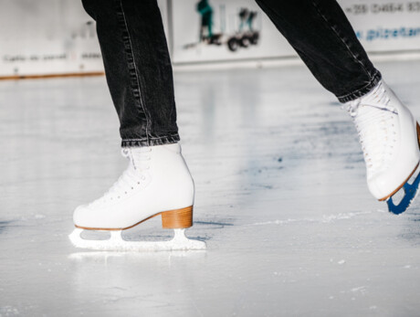  Ice skating in Rovereto 