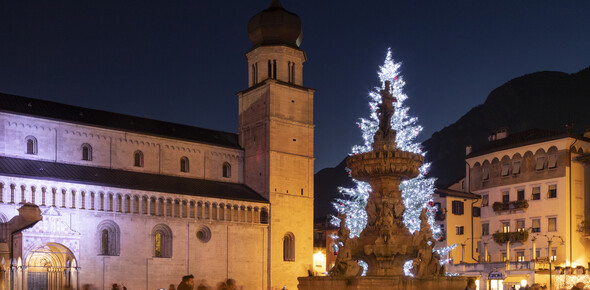 Valle dell'Adige - Trento - Piazza Duomo
