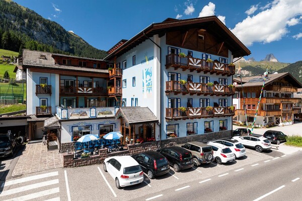 Hotel Aurora - Alba di Canazei - Val di Fassa - Summer