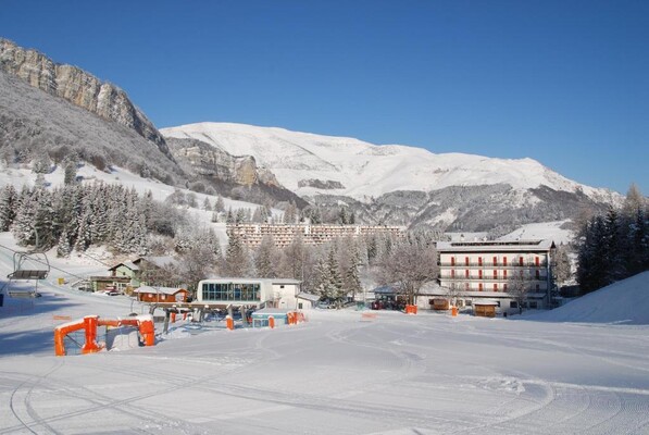 Hotel sulle piste (2)