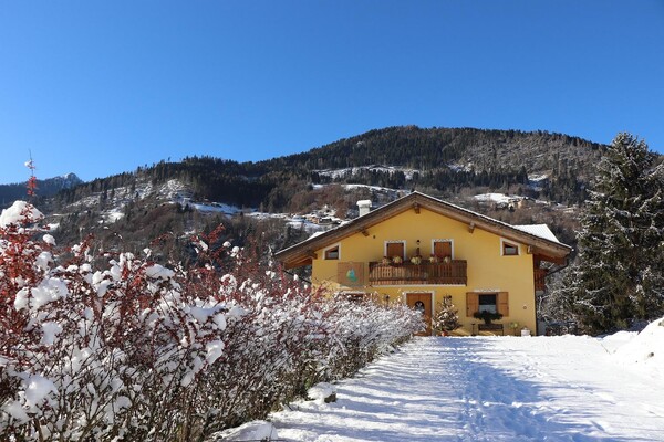 vacanze-montagna-neve-baita-trentino-rid