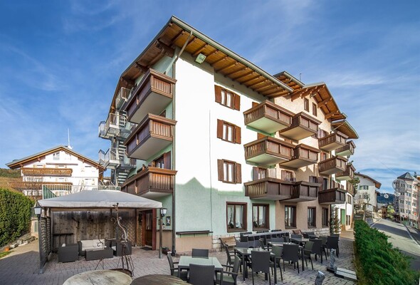 HOTEL-IRMA-FOLGARIA-TRENTINO-ALPECIMBRA