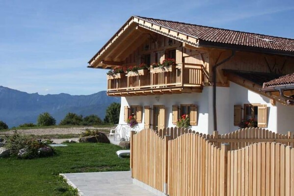 B&B-trentino-longanorbait-trentino-folgaria