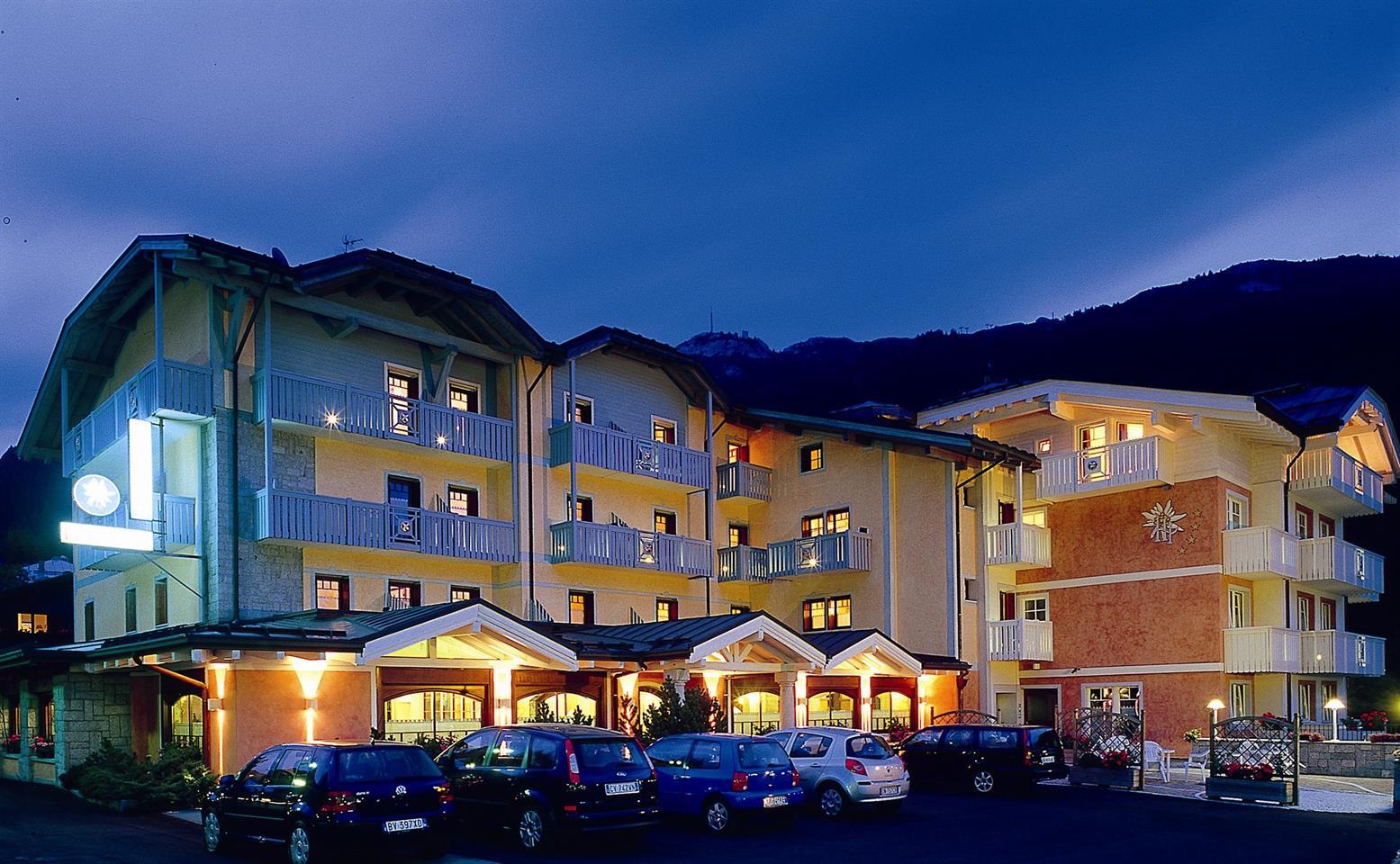 IDEAL**** : Hotel a Madonna di Campiglio - Trentino