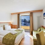  Foto von Natur und Wohlfühlung in den Dolomiten, Doppelzimmer, Dusche, WC