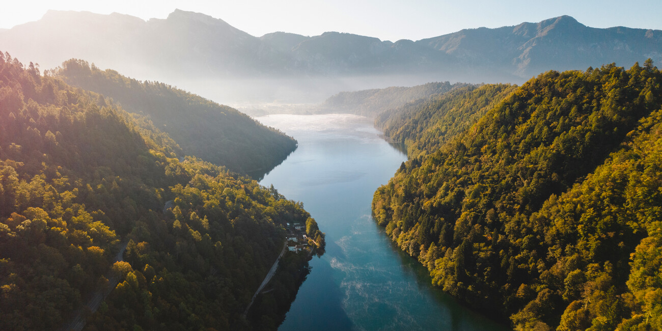 LAGHI D’AUTUNNO, TAVOLOZZA DI COLORI TRA ACQUA E CIELO #5