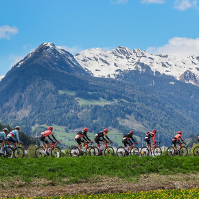 IL TOUR OF THE ALPS 2025 NASCE SU UN PALCOSCENICO MONDIALE