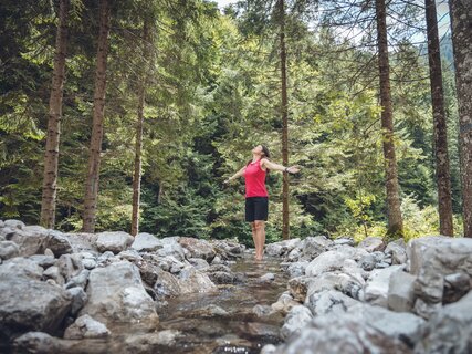 Barefoot sensory path Fata Gavardina | © 2023_APTGARDADOLOMITI_PRUGNOLA