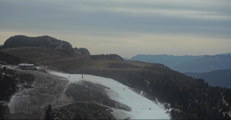 Webcam Пампеаго - Предаццо - Оберегген	 - Chair lift Monte Agnello