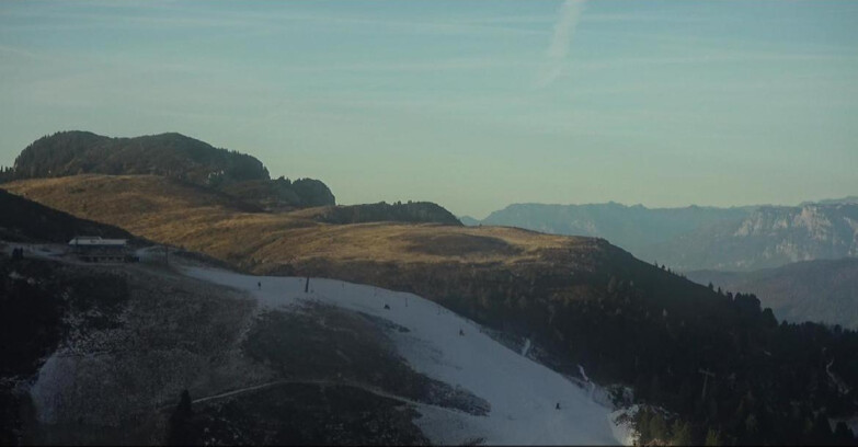 Webcam Пампеаго - Предаццо - Оберегген	 - Chair lift Monte Agnello