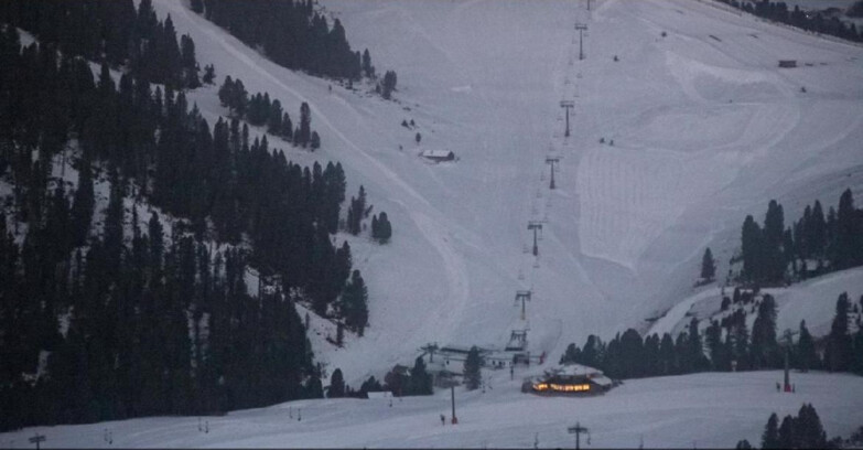 Webcam Пампеаго - Предаццо - Оберегген	 - Chair lift Obereggen