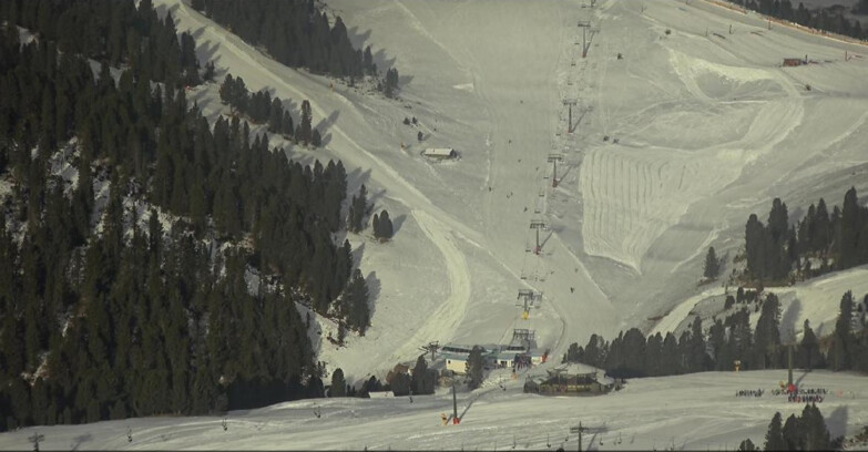 Webcam Пампеаго - Предаццо - Оберегген	 - Chair lift Obereggen