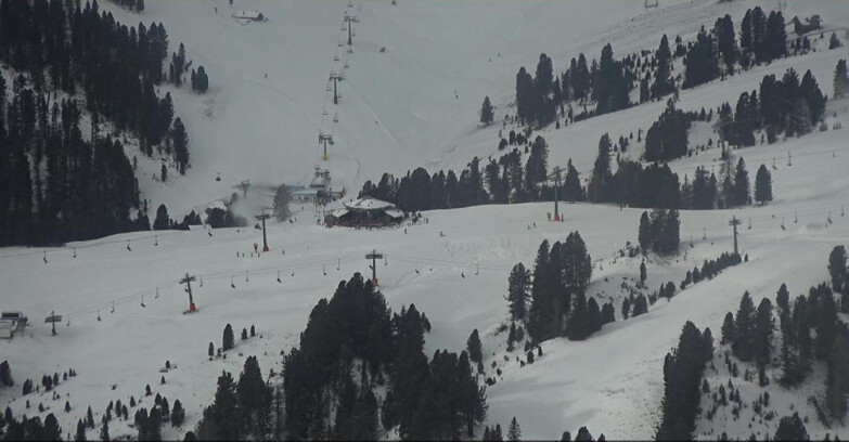 Webcam Pampeago  - Predazzo -  Obereggen - Mountain hut Latemar