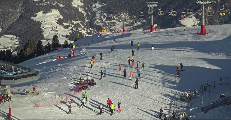 Webcam Alpe Cermis - Chairlift and slope Lagorai