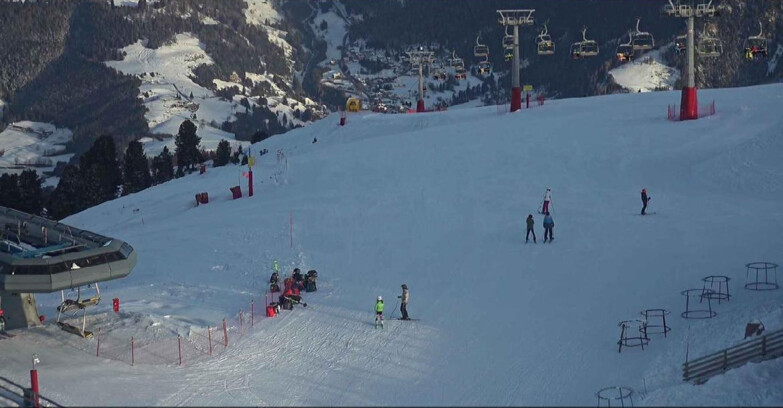 Webcam Alpe Cermis - Chairlift and slope Lagorai