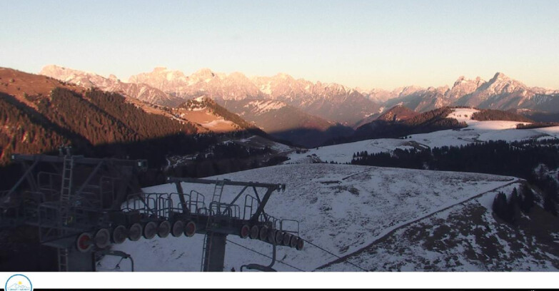 Webcam Passo Brocon-Marande - Landschaft vs. Paradiso