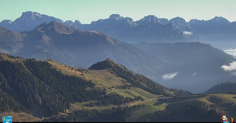 Webcam Passo Brocon-Marande - Brocon Pass and Pale di S.Martino 