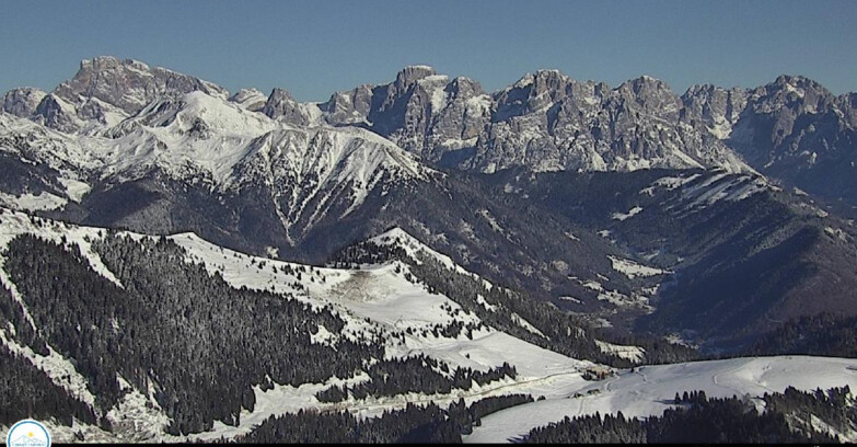 Webcam Passo Brocon-Marande - Passo Brocon e Pale di S.Martino