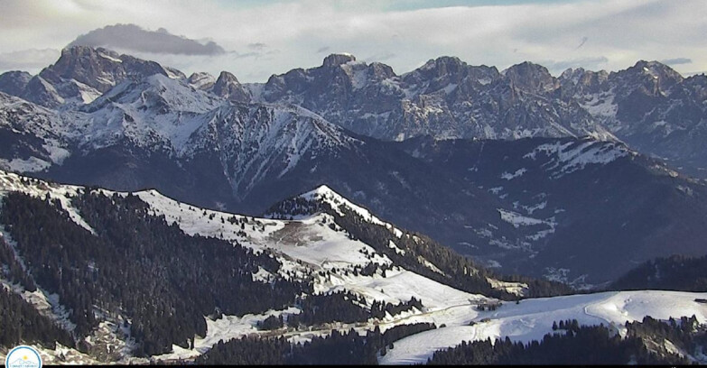 Webcam Passo Brocon-Marande - Brocon Pass and Pale di S.Martino 