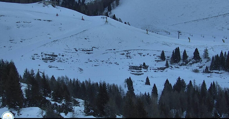 Webcam Passo Brocon-Marande - Chair lift Valfontane