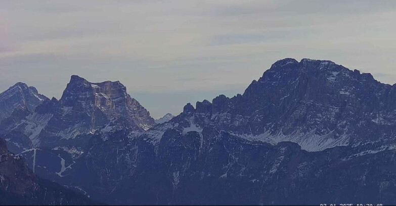 Webcam Passo San Pellegrino-Falcade  - Pelmo e Civetta