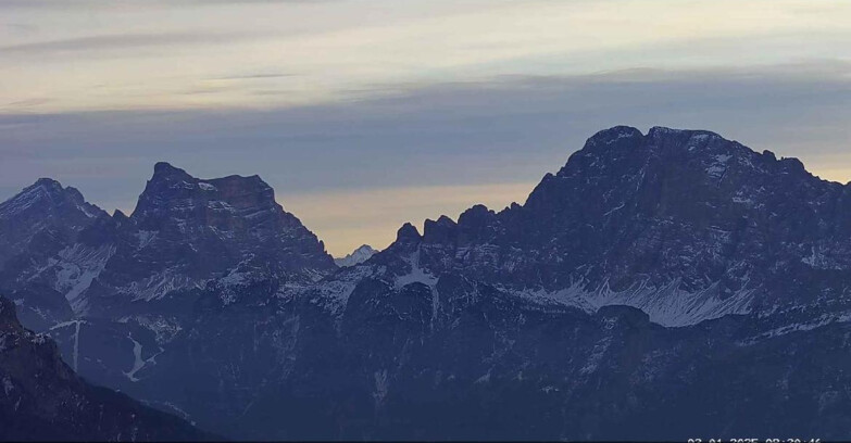 Webcam Passo San Pellegrino-Falcade  - Pelmo e Civetta