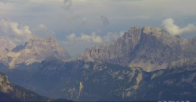 Webcam Passo San Pellegrino-Falcade - Pelmo