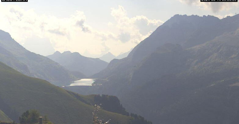 Webcam Canazei-Belvedere  - Lago e Passo Fedaia