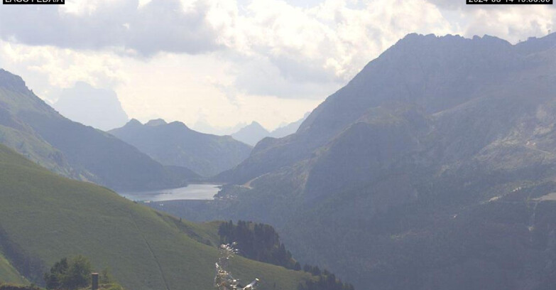 Webcam Canazei-Belvedere  - Lago e Passo Fedaia