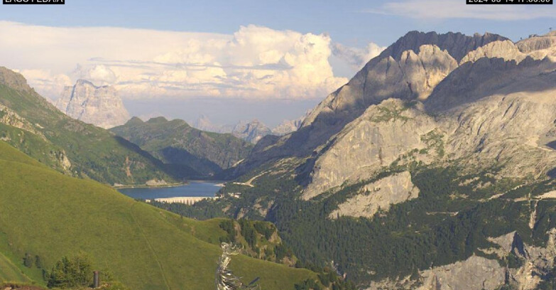 Webcam Canazei-Belvedere - Lago e Passo Fedaia