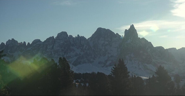 Webcam Bellamonte-Alpe Lusia  - Pale di San Martino