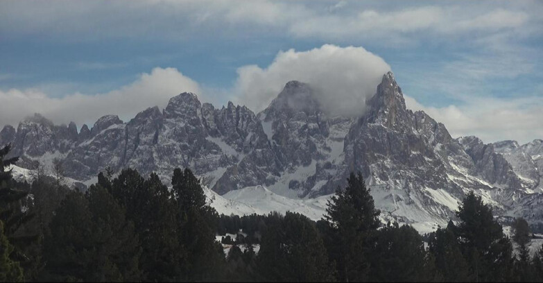 Webcam Белламонте-Альпе-Лусиа  - Pale di San Martino