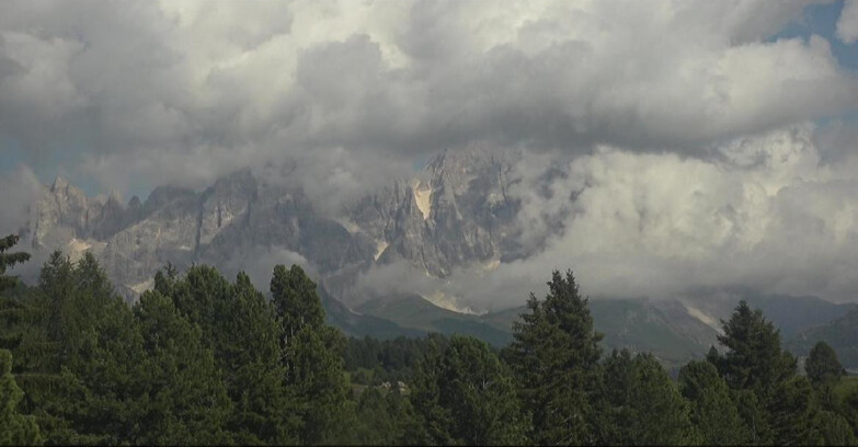 Webcam Bellamonte-Alpe Lusia - Pale di San Martino