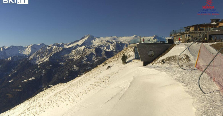 Webcam Pinzolo - Rifugio Doss del Sabion - 2100m