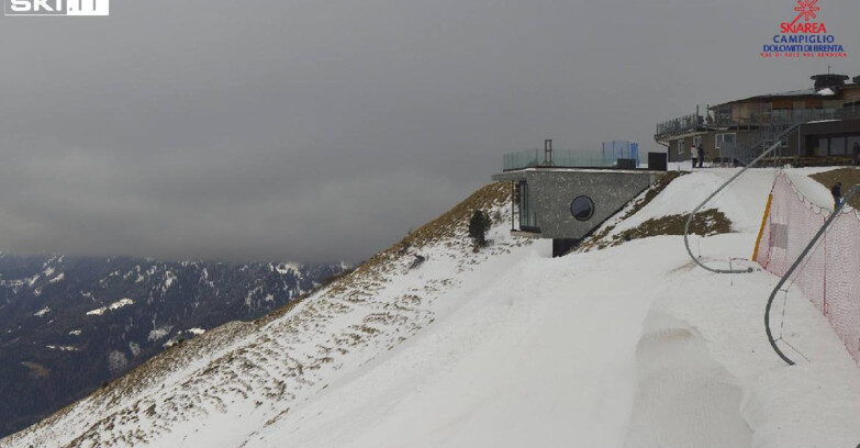 Webcam Pinzolo - Rifugio Doss del Sabion - 2100m