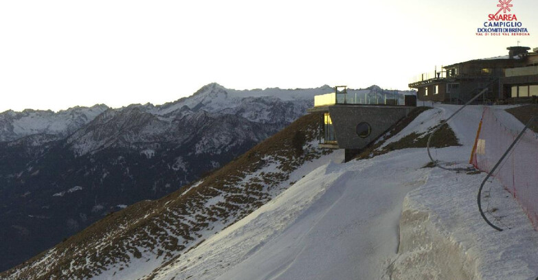 Webcam Pinzolo - Rifugio Doss del Sabion - 2100m