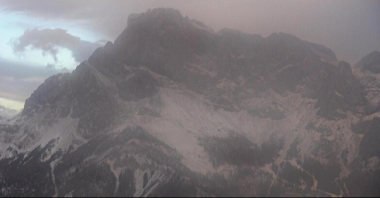 Webcam Сан-Мартино-ди-Кастроцца - Пассо-Ролле - Pale di San Martino