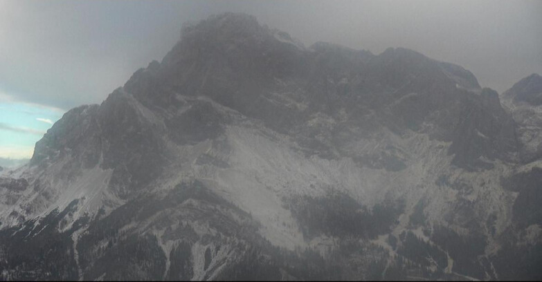 Webcam Сан-Мартино-ди-Кастроцца - Пассо-Ролле - Pale di San Martino