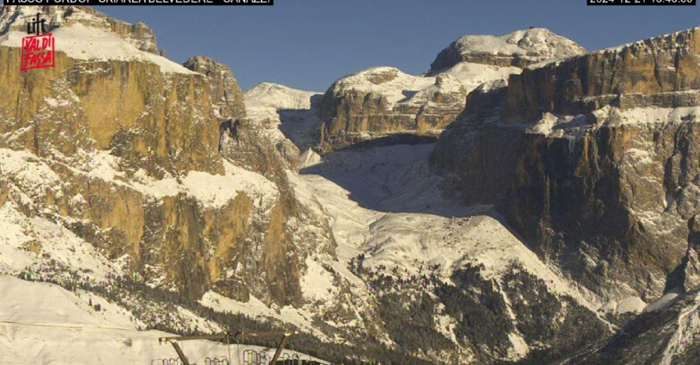 Webcam Campitello-Mazzin-Col Rodella - Canazei - Belvedere - Skiarea Belvedere