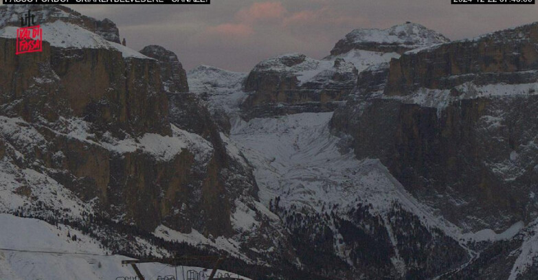 Webcam Campitello-Mazzin-Col Rodella - Canazei - Belvedere - Skiarea Belvedere